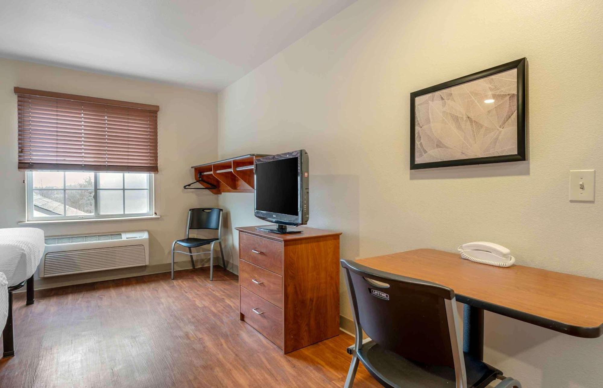 Extended Stay America Select Suites - Indianapolis - Greenwood Ngoại thất bức ảnh