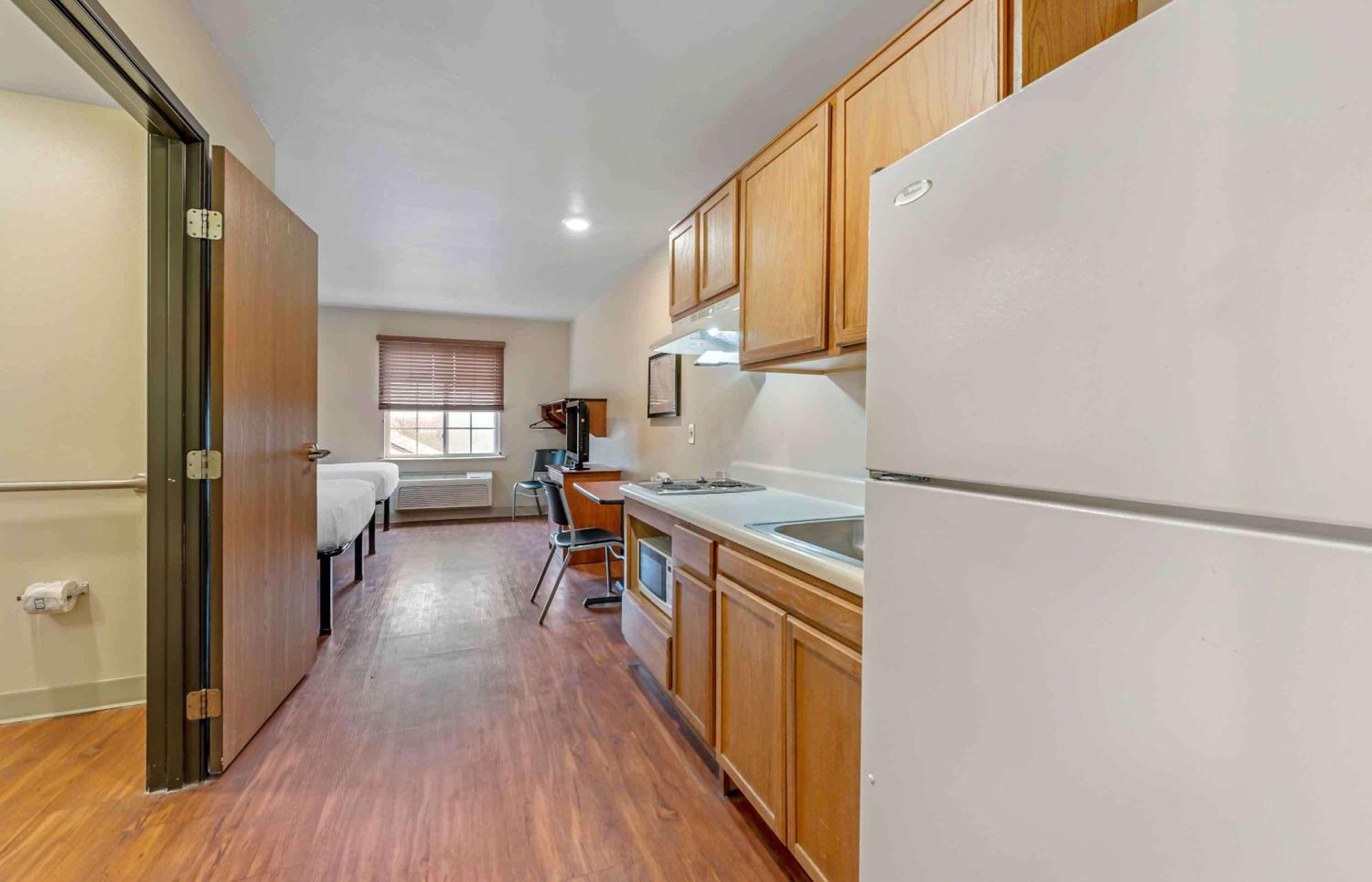 Extended Stay America Select Suites - Indianapolis - Greenwood Ngoại thất bức ảnh
